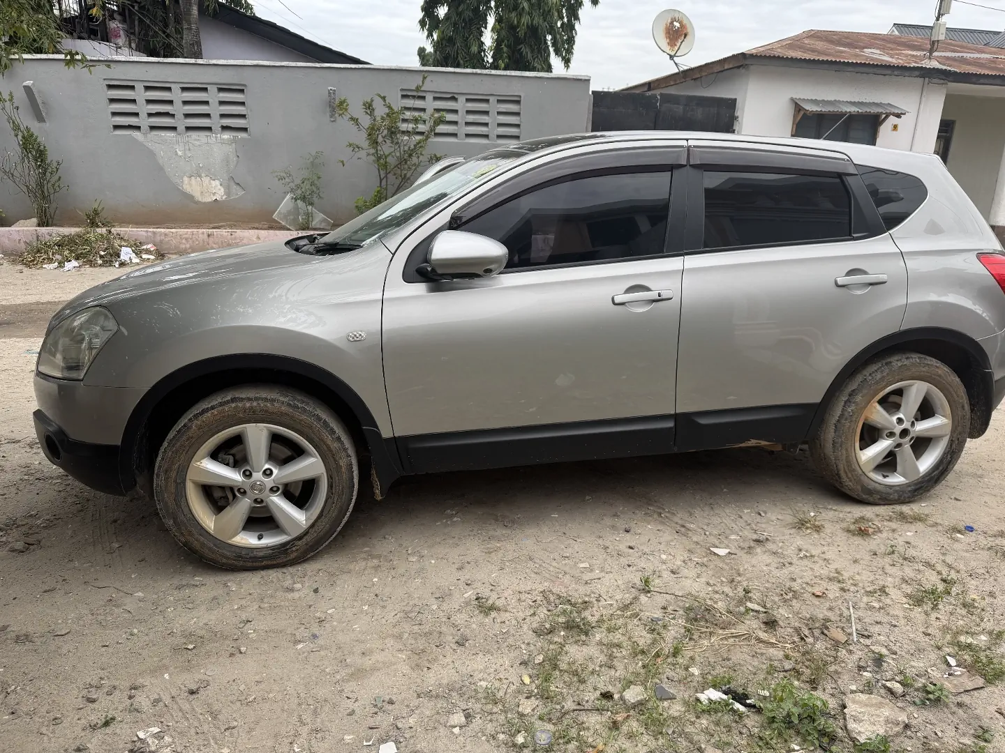 Nissan Dualis (Qashqai) SUV for Sale thumbnail 4