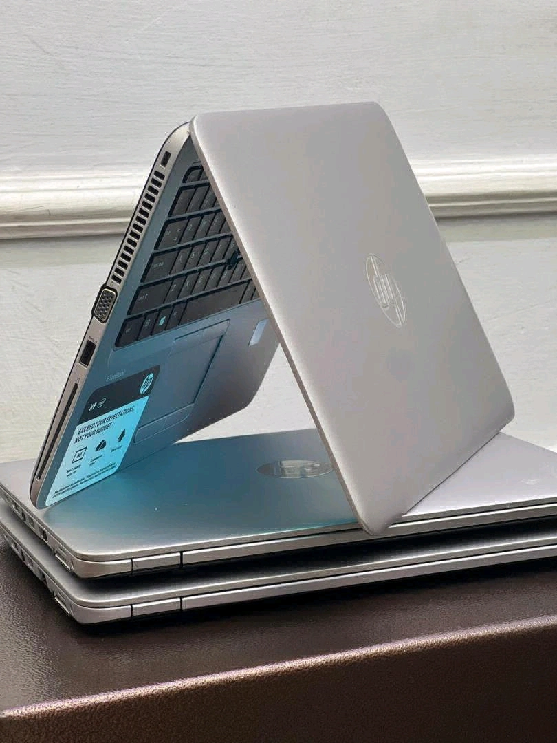 HP Elitebook 820 G3 Core i3 6th Gen Laptop thumbnail 2