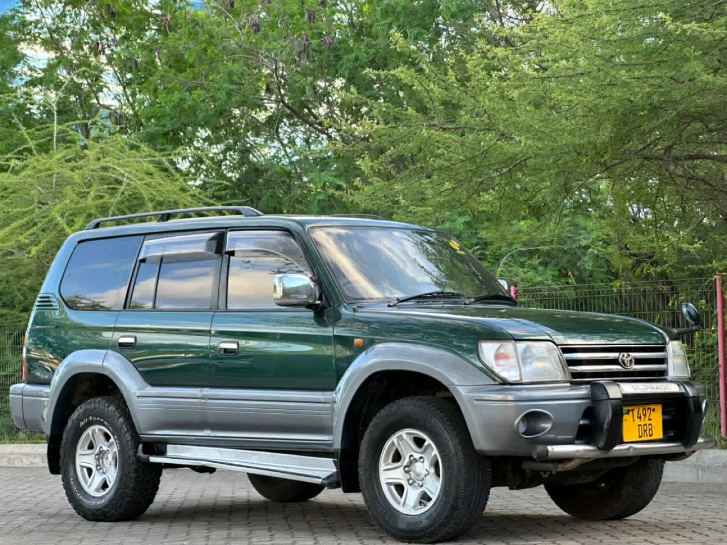 Toyota Land Cruiser Prado TX 2000 Diesel thumbnail 4