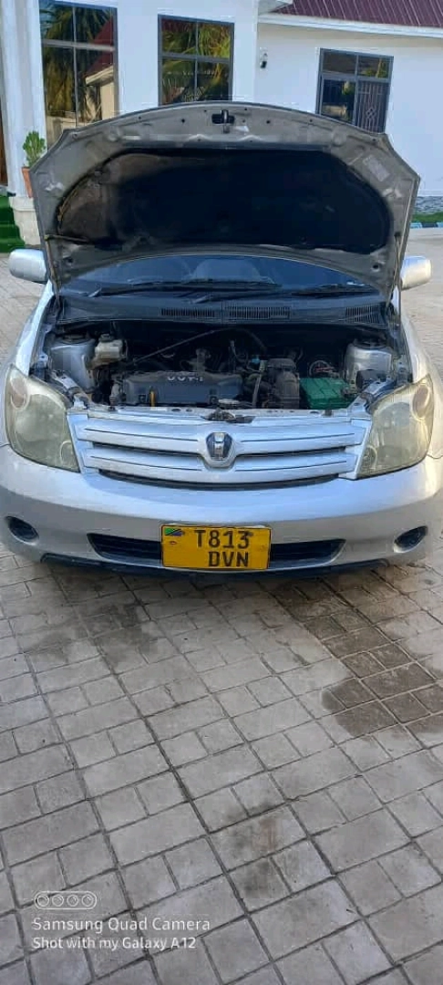 Toyota IST Inauzwa thumbnail 5