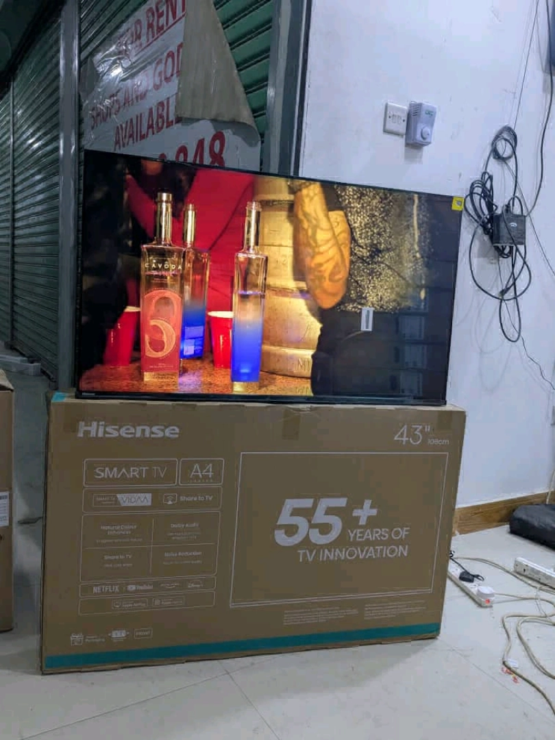 Hisense 43 Inch Frameless Smart TV thumbnail 3