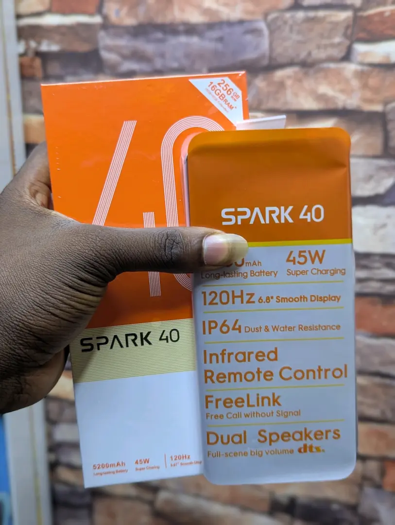 Tecno Spark 40 (256GB/16GB RAM) - New