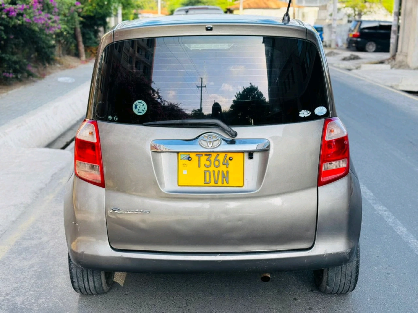 Toyota Ractis Automatic 1290 CC thumbnail 3