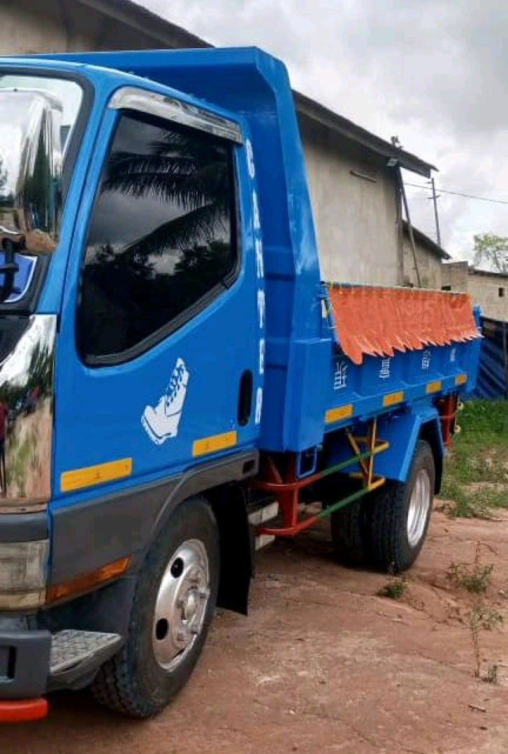 Used Mitsubishi Canter Tipper Truck ELG (3 Ton) thumbnail 4