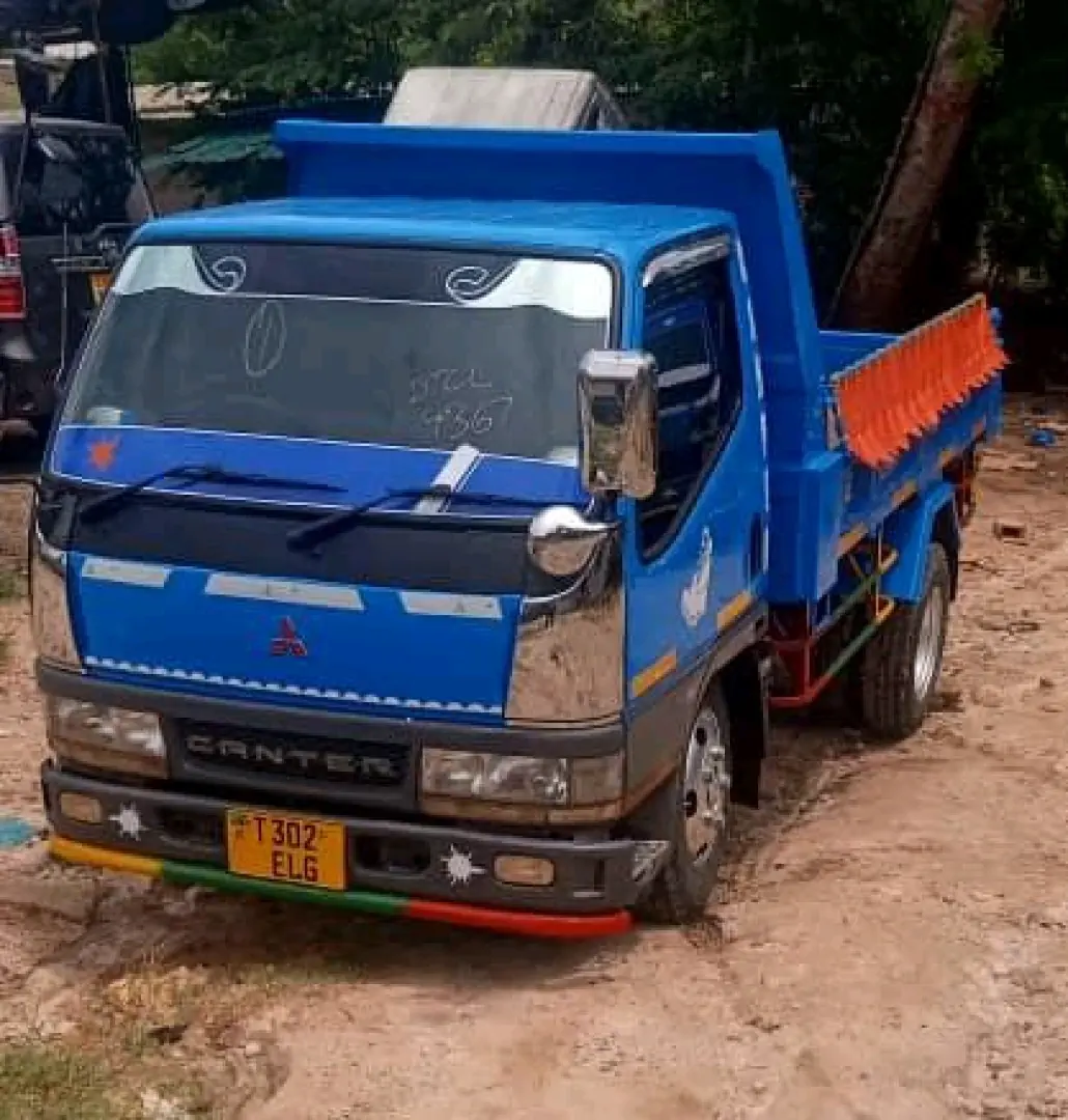 Used Mitsubishi Canter Tipper Truck ELG (3 Ton) thumbnail 5