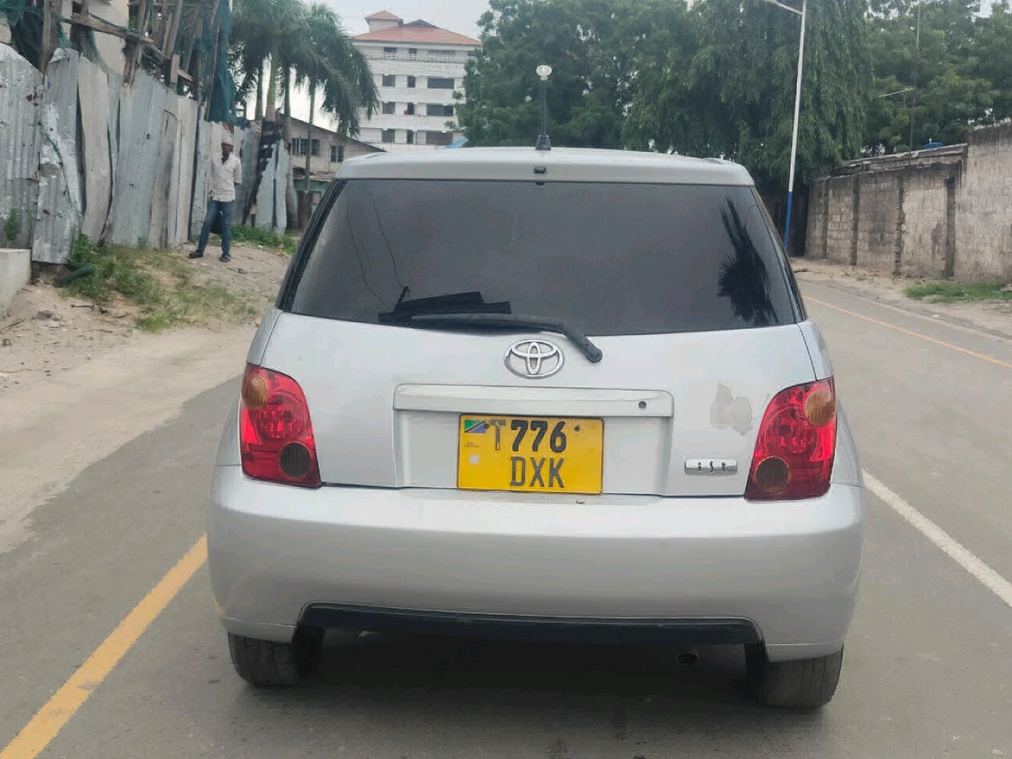 Toyota Ist Automatic 1290cc - Clean Condition thumbnail 2