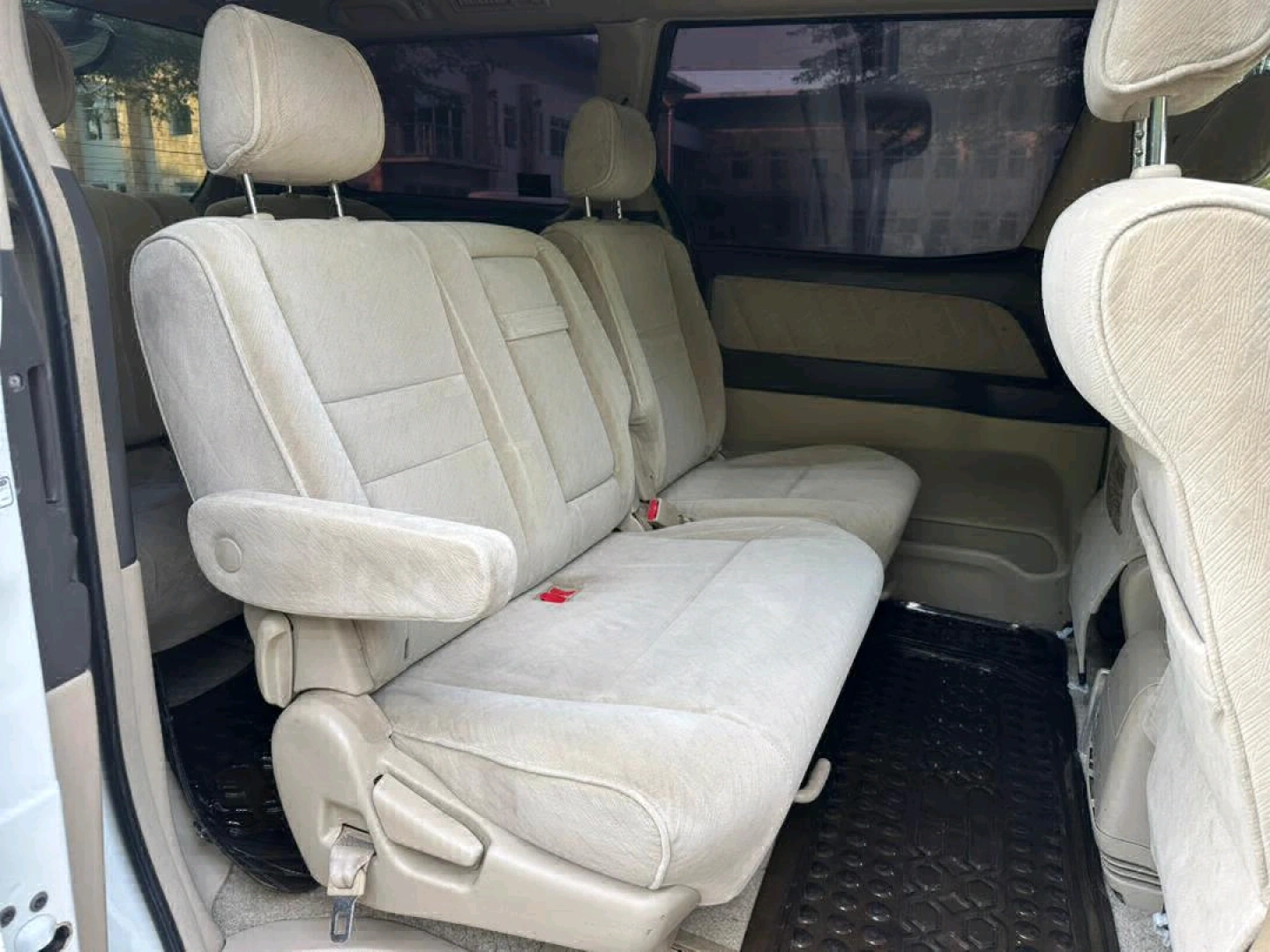Toyota Alphard 2007 Minivan thumbnail 8