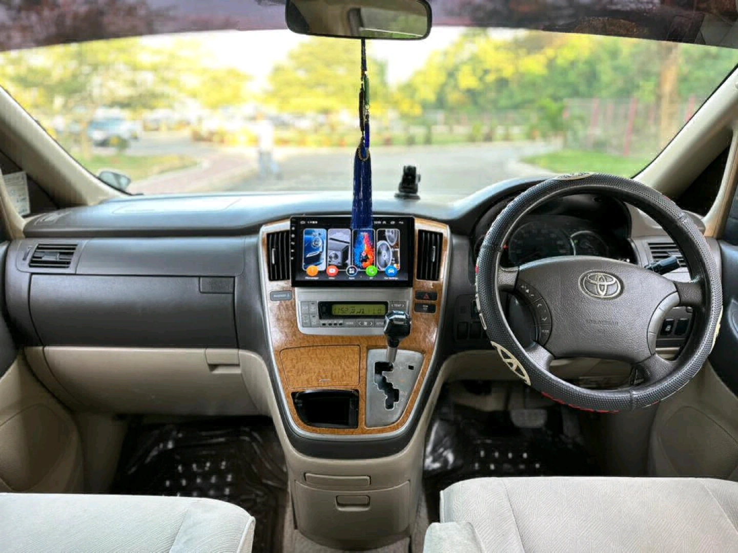 Toyota Alphard 2007 Minivan thumbnail 9