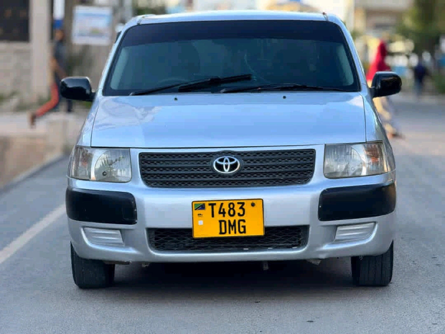 Toyota Succeed 2004 Silver Van Full AC
