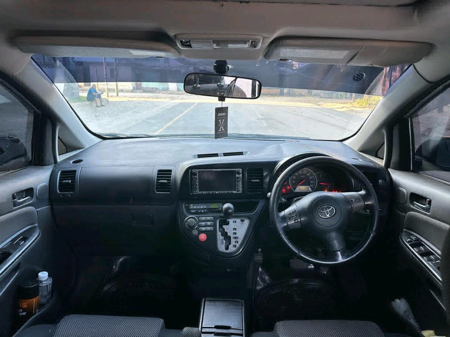 Toyota Wish 2006 Black Minivan (Reg DVY) thumbnail 7