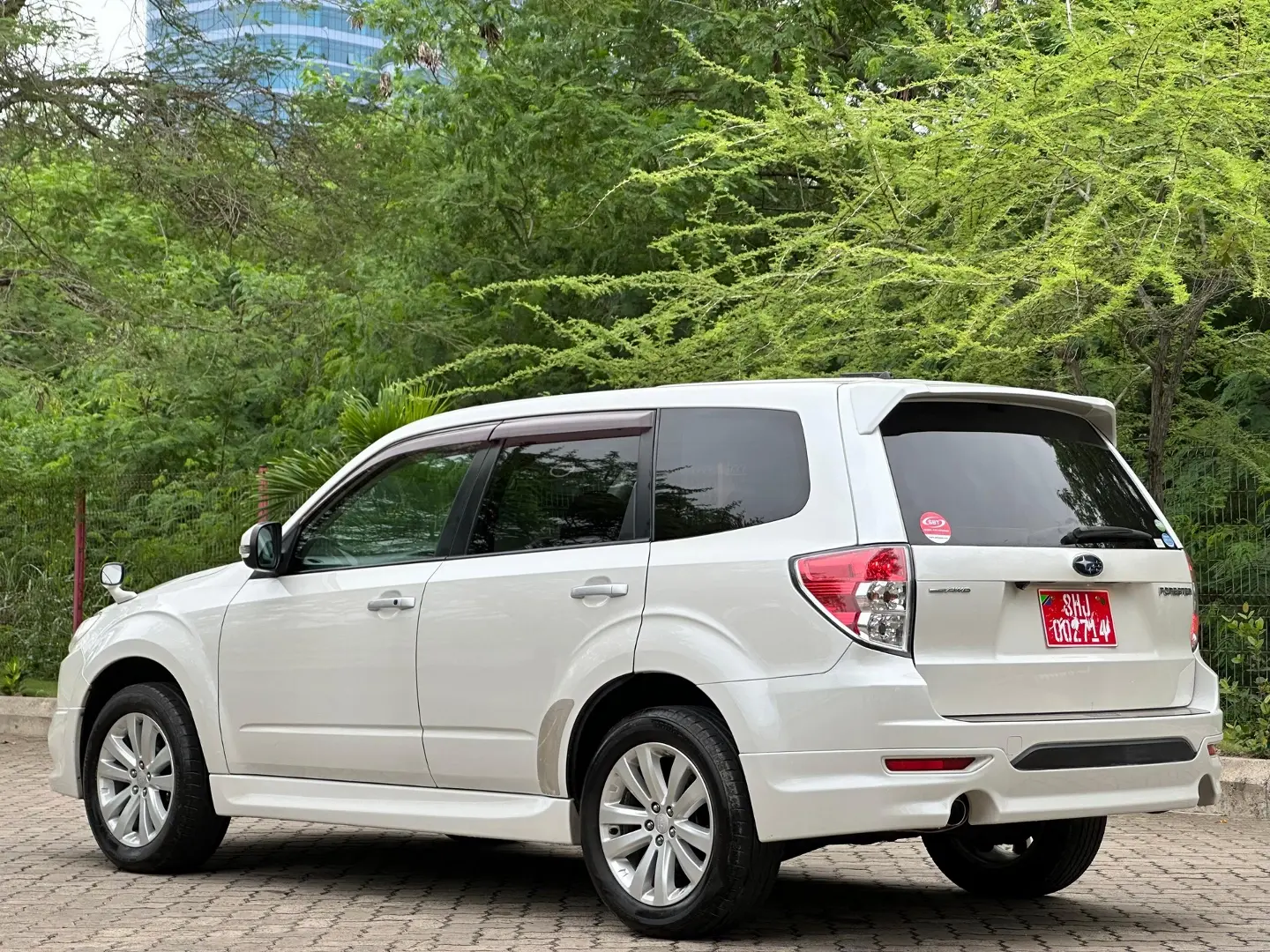 Subaru Forester 2012 thumbnail 2