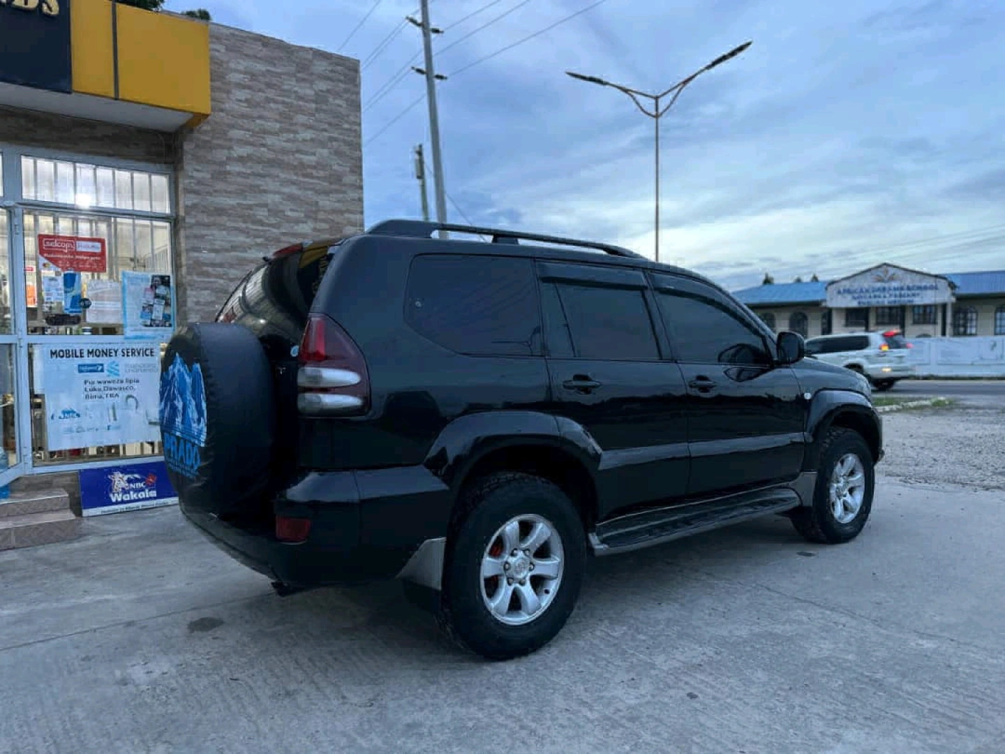 Toyota Prado 120 Series SUV (2TR Engine) Full AC thumbnail 3