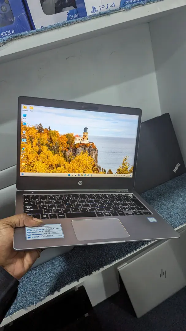 HP EliteBook Folio G1 - Core i5 8th Gen thumbnail 5