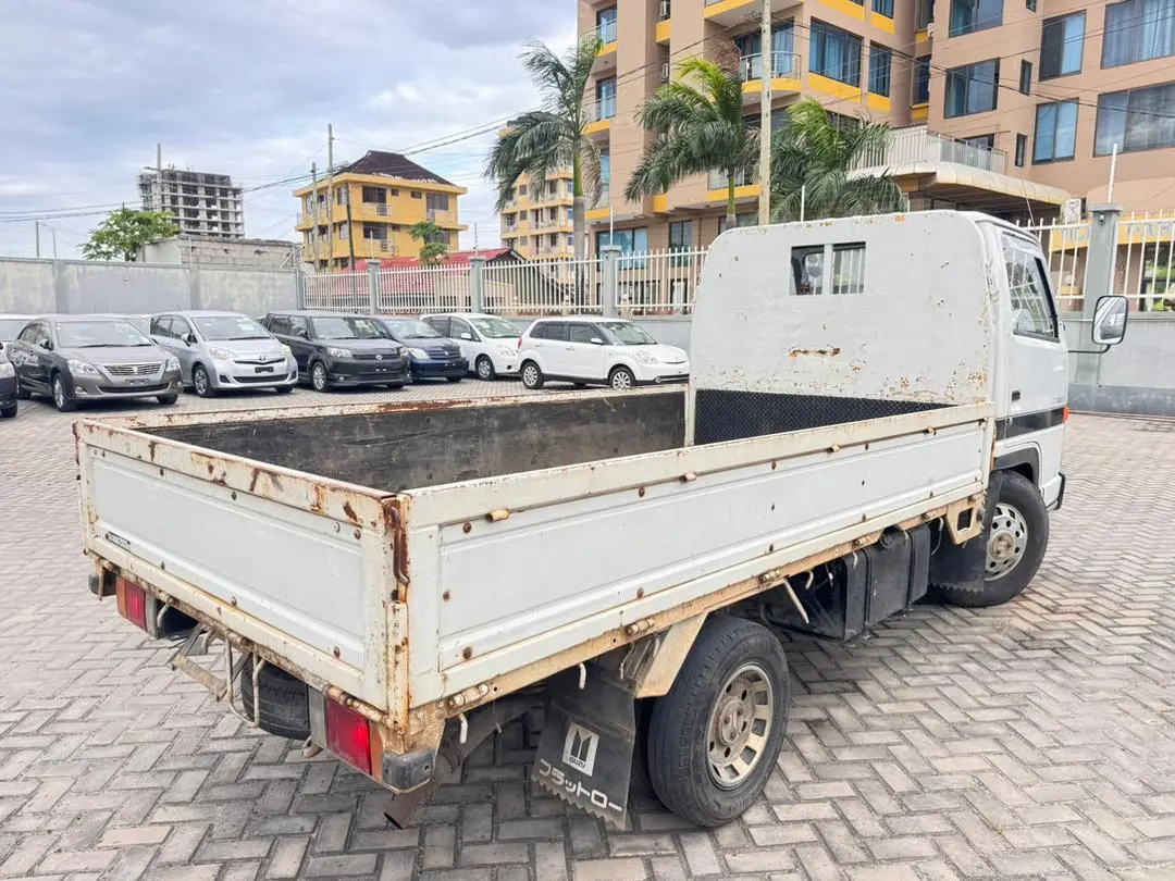 Isuzu Elf 250 Truck (1990) thumbnail 9