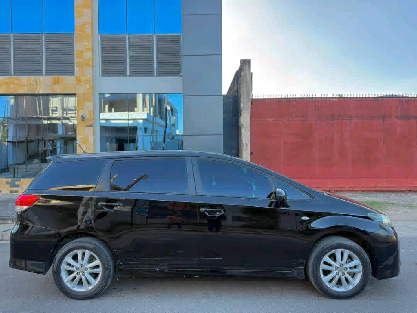 Toyota Wish New Model 2011 (EFM) - 1790 CC VVTI thumbnail 3