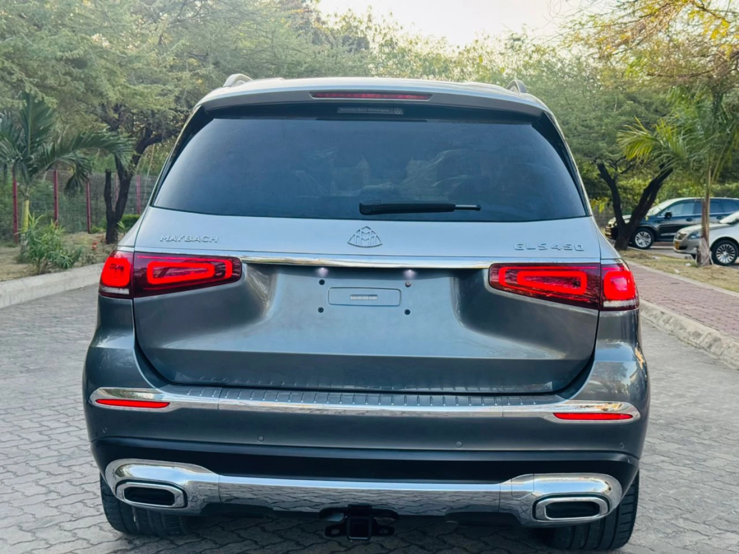 Mercedes-Benz Maybach GLS SUV 2022 thumbnail 6