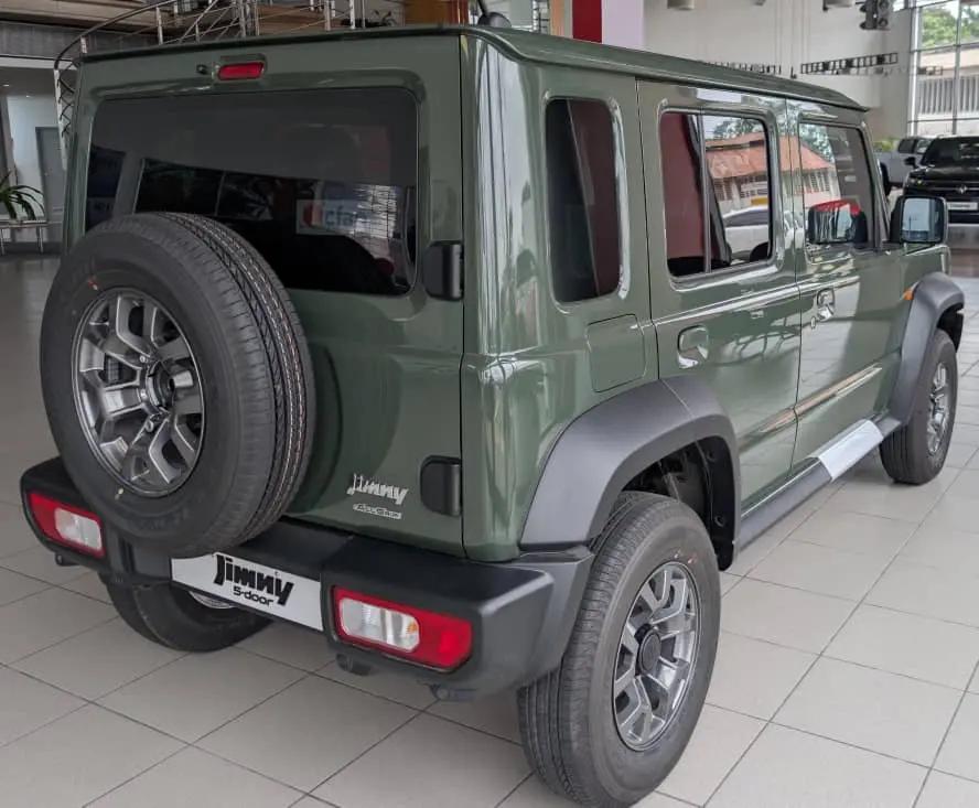 Suzuki Jimny 5-Door 2025 thumbnail 2
