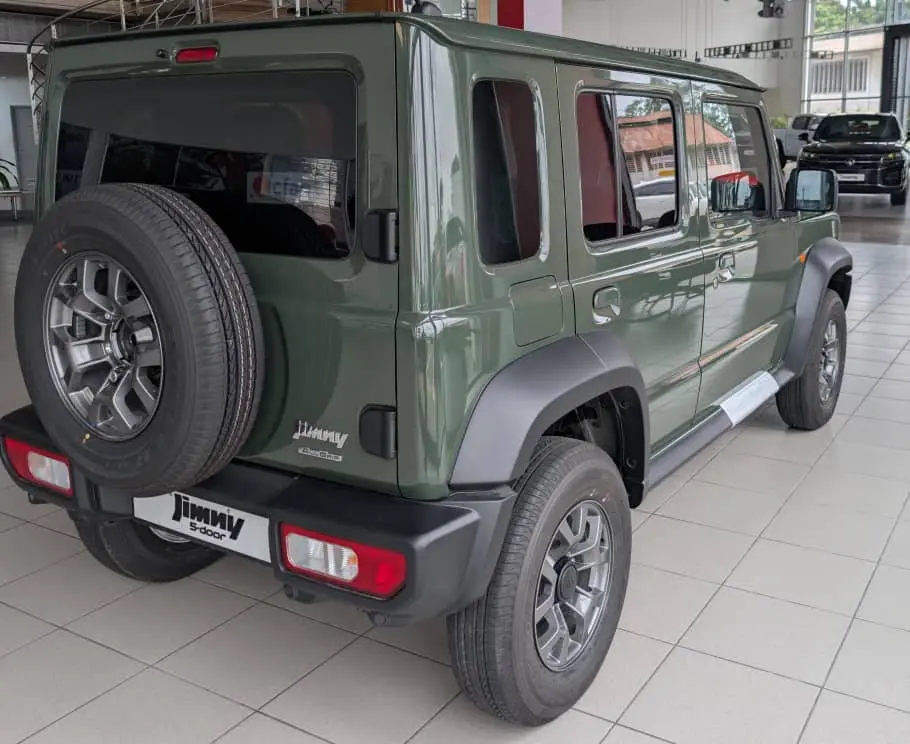 Suzuki Jimny 5-Door 2025 thumbnail 5