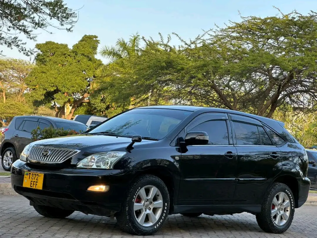 Toyota Harrier 2006 Black for Sale thumbnail 2