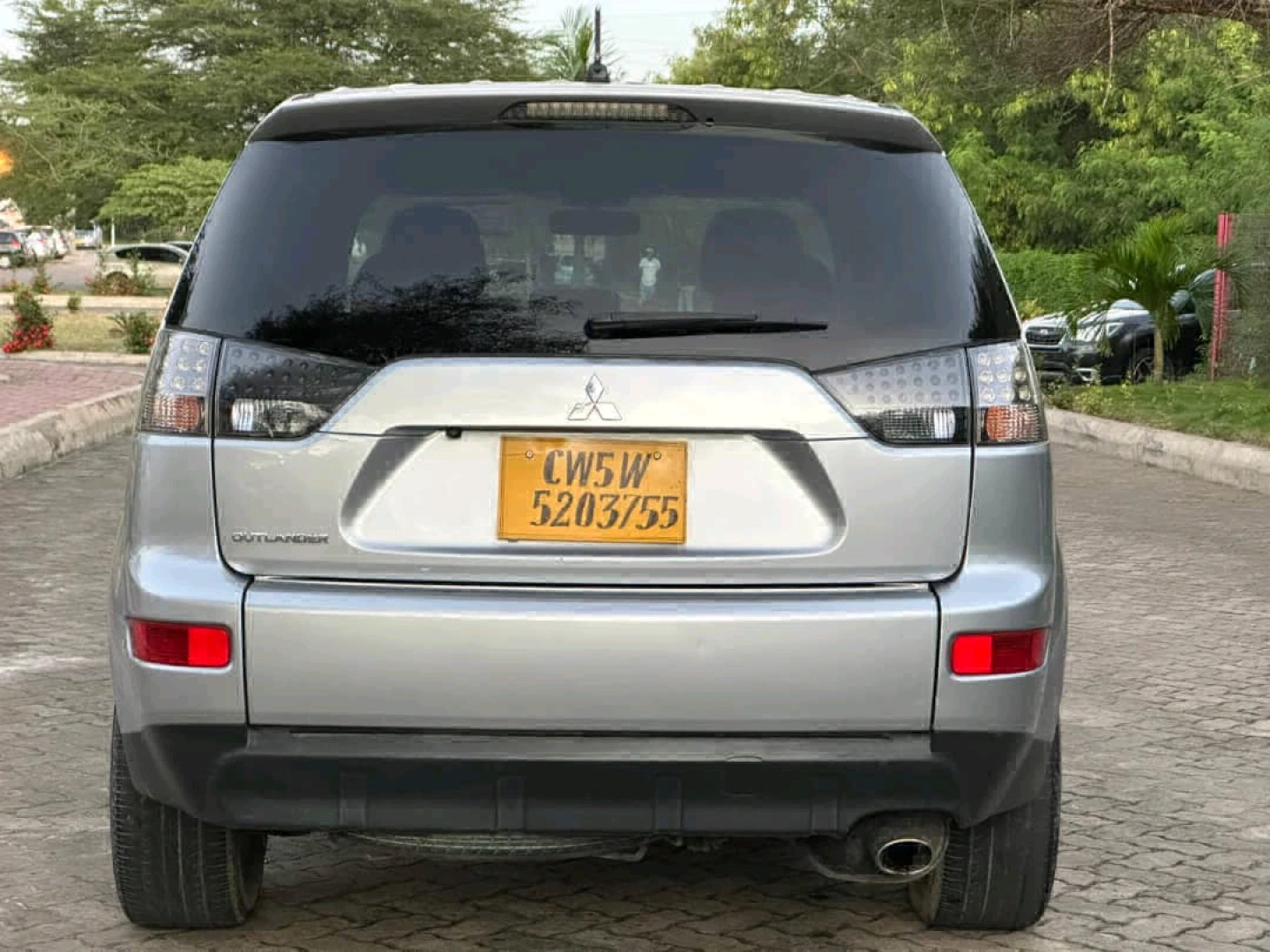 Used 2008 Mitsubishi Outlander SUV 2350cc thumbnail 2