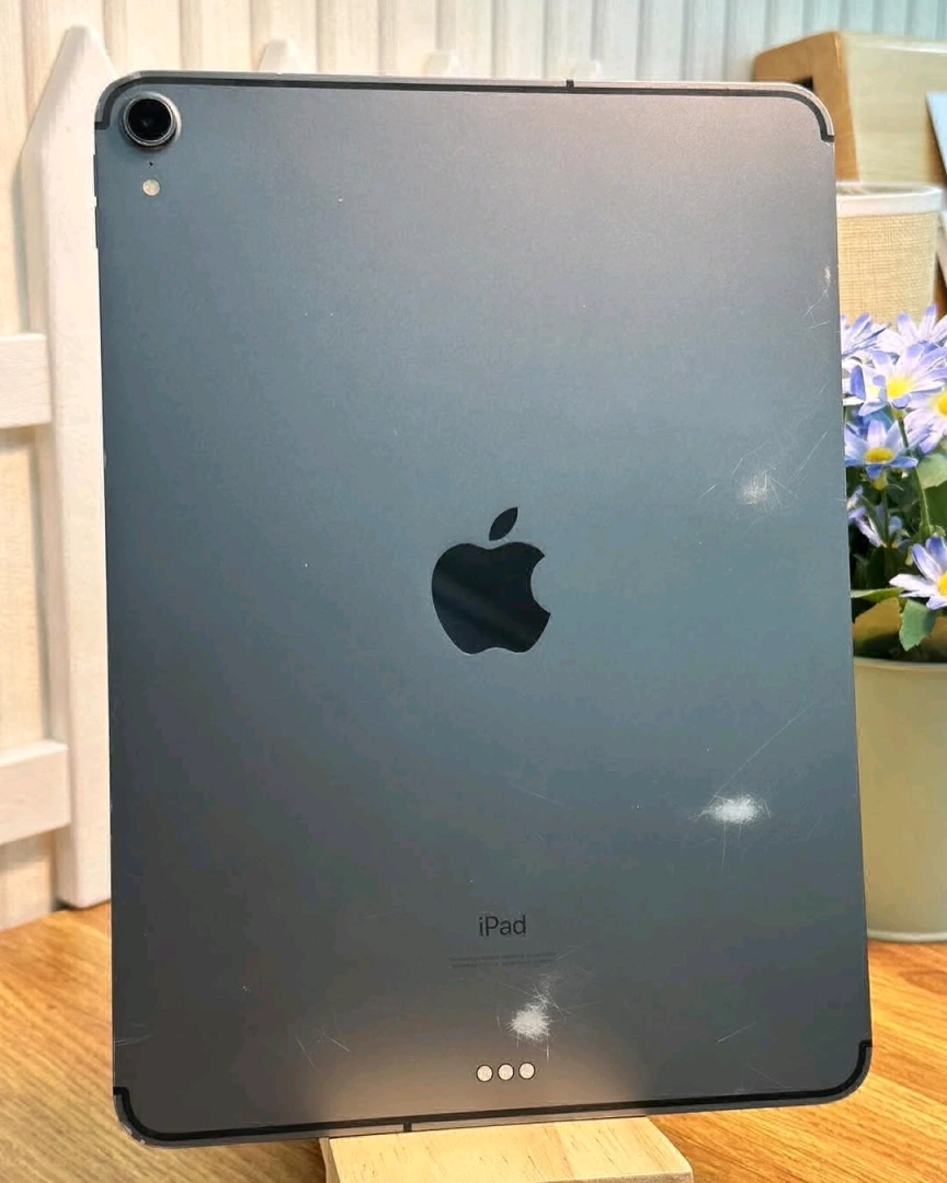 Apple iPad Pro 11 2018 512GB thumbnail 2