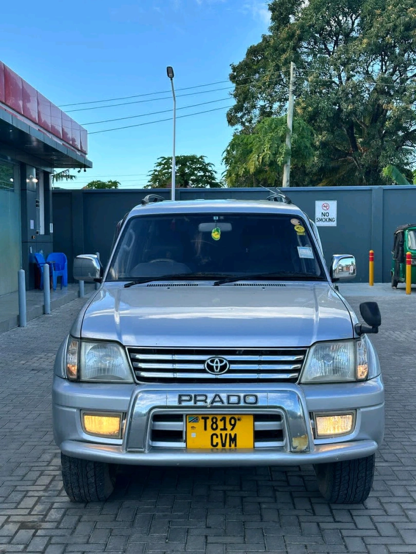 Toyota Land Cruiser Prado Mchaga CVM 2001