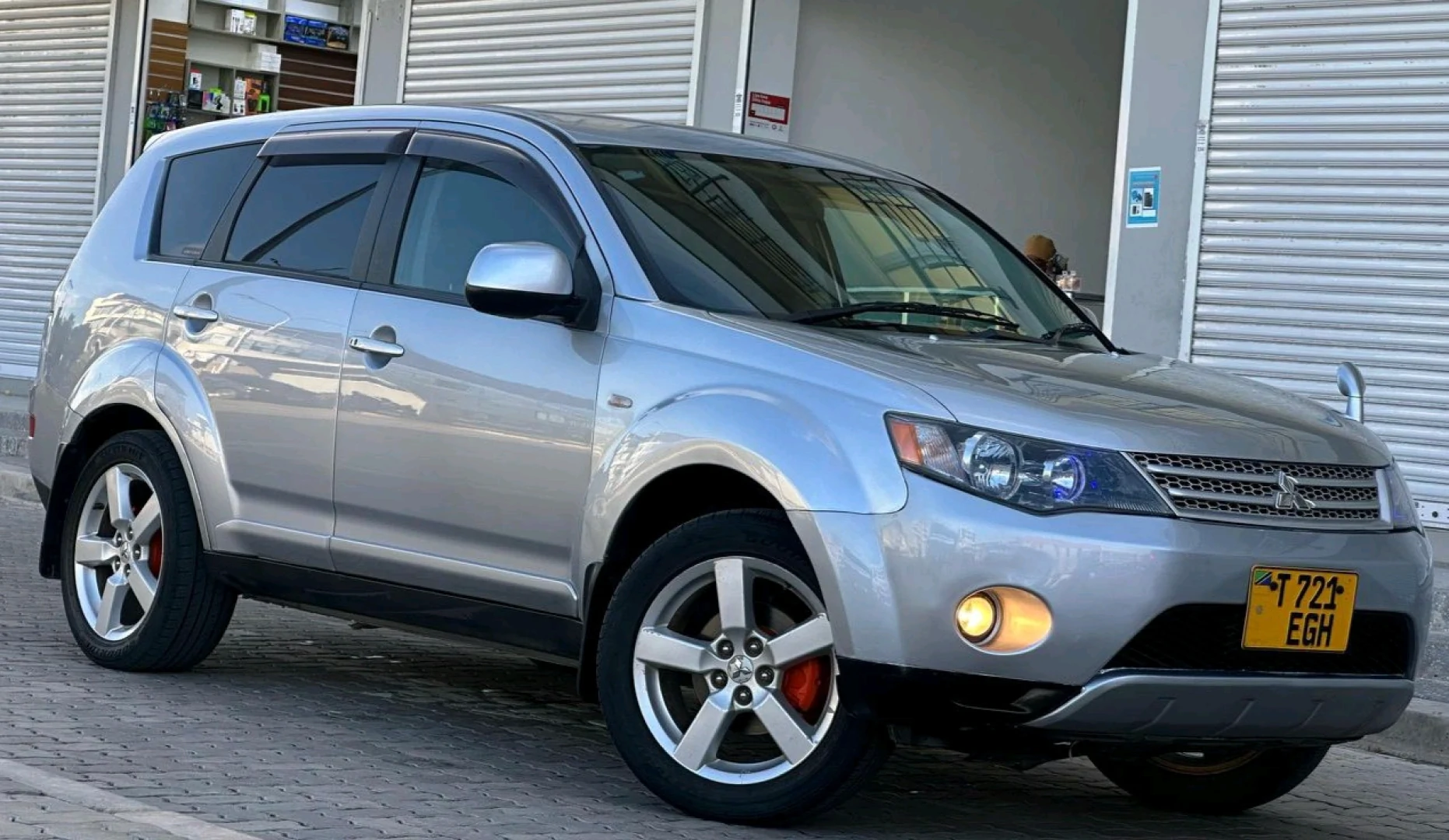 Mitsubishi Outlander SUV 2008 (CC 2350) thumbnail 2