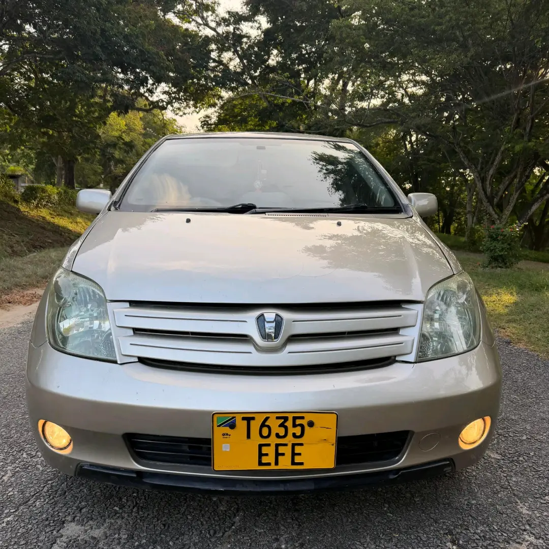 Toyota Ist 2004, 14.8M TZS