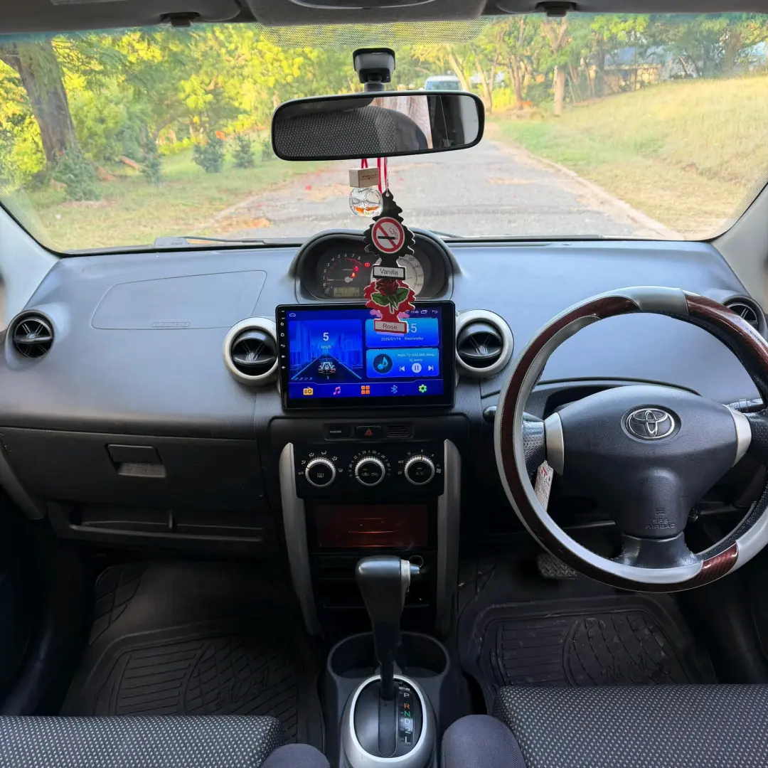 Toyota Ist 2004, 14.8M TZS thumbnail 7