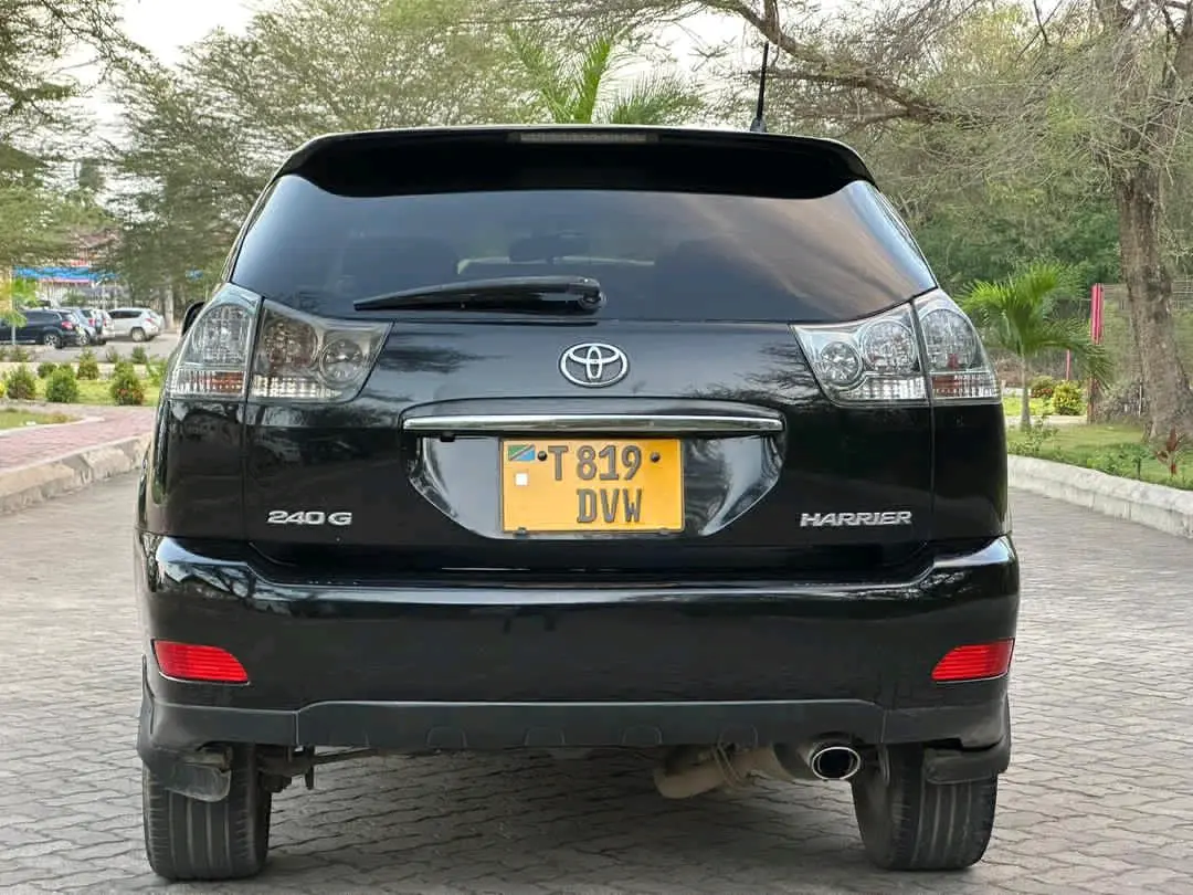 Toyota Harrier 2009 Nyeusi (Black) thumbnail 2