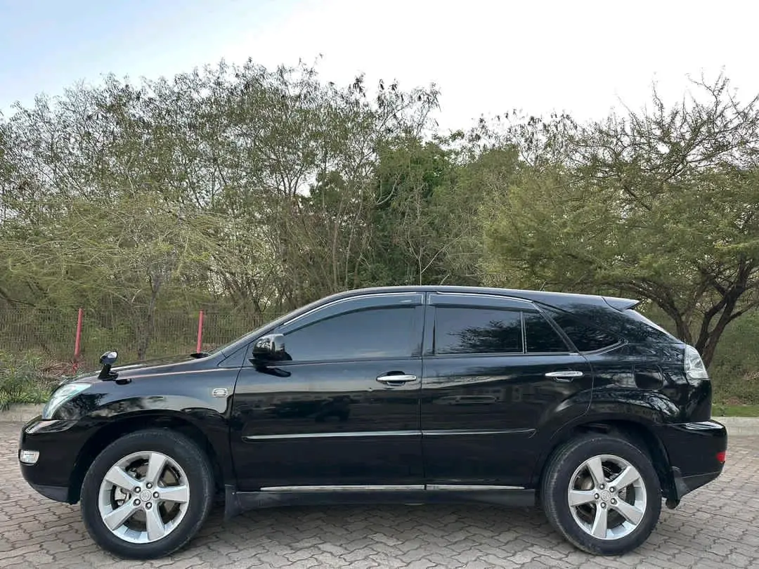 Toyota Harrier 2009 Nyeusi (Black) thumbnail 4