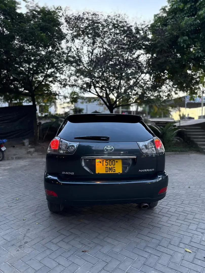 Toyota Harrier (DMG) thumbnail 3