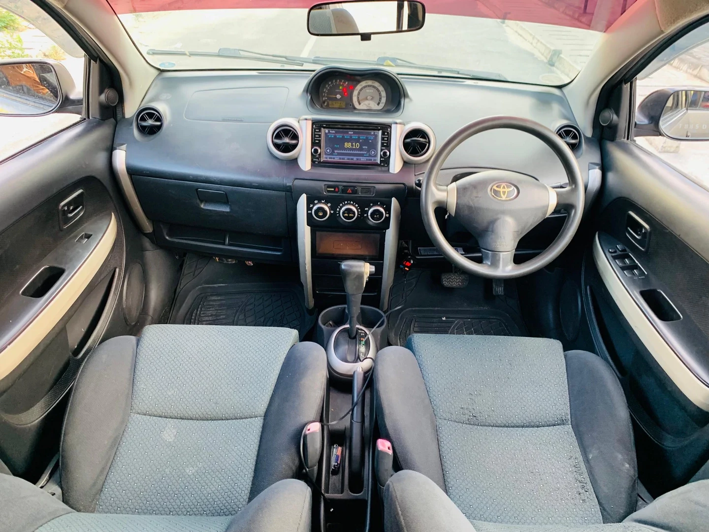 Toyota Ist 2006 Automatic for Sale thumbnail 8