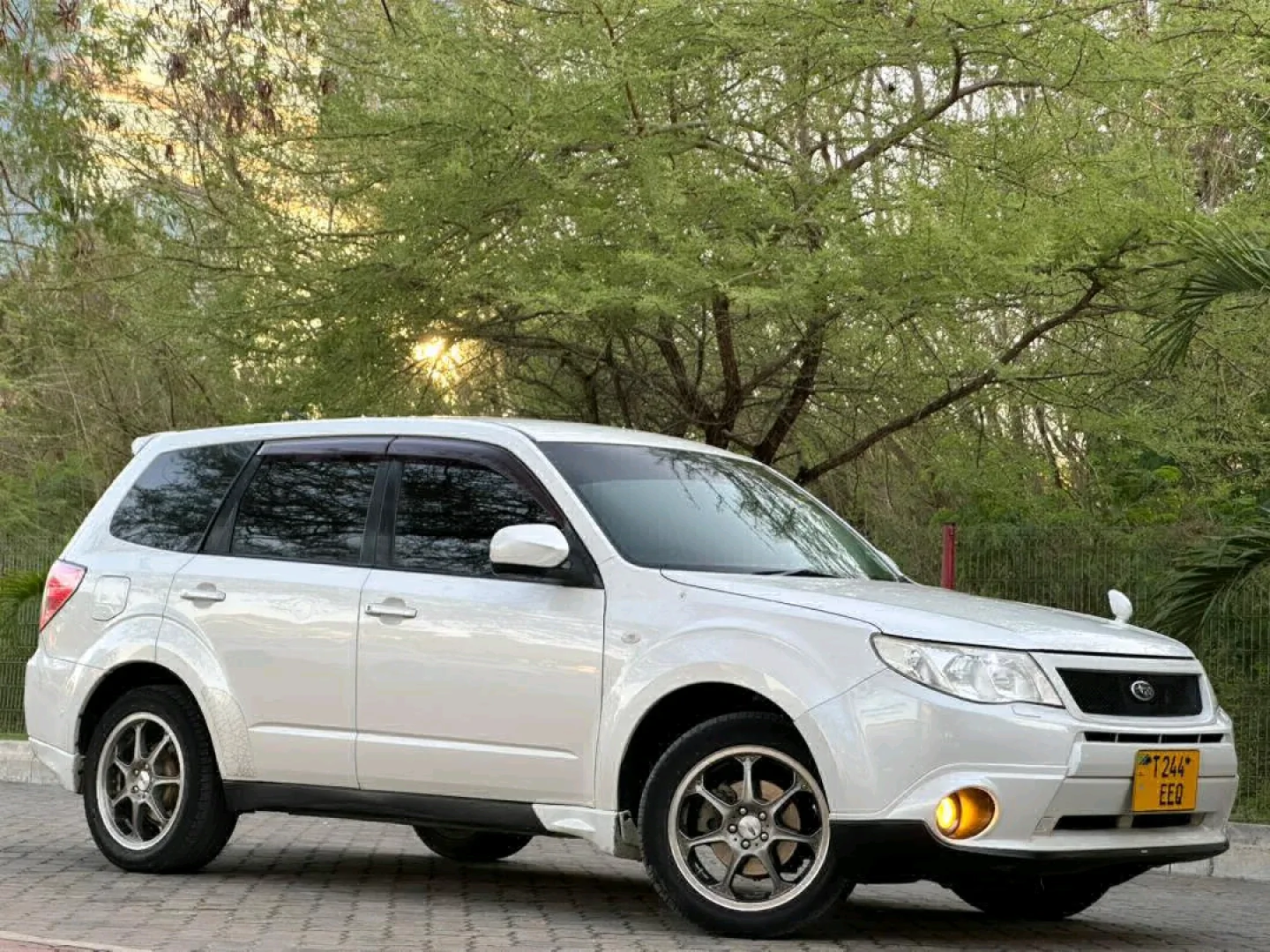 Subaru Forester 2009 for Sale (White) thumbnail 2