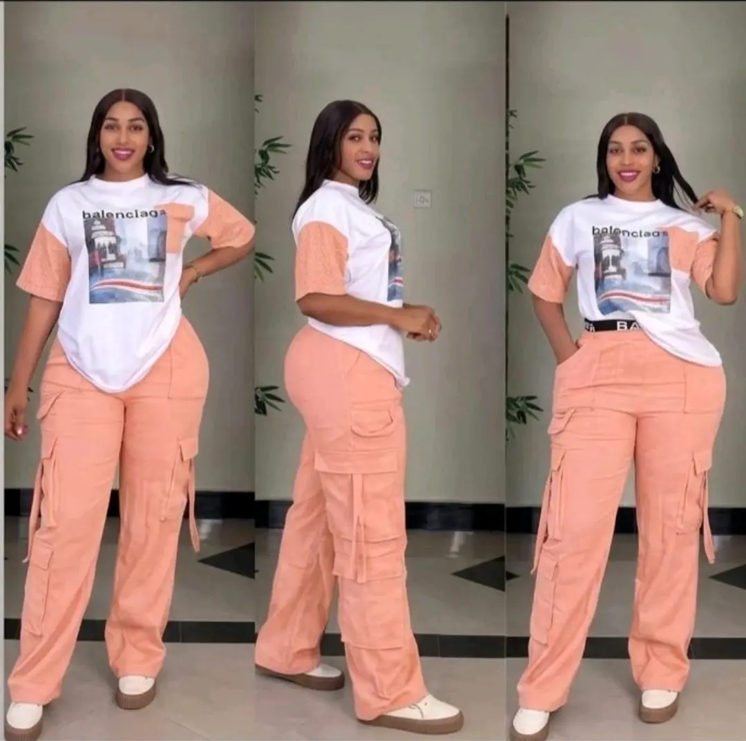 Women's 2-Piece Tracksuit (T-Shirt & Cargo Pants) thumbnail 3