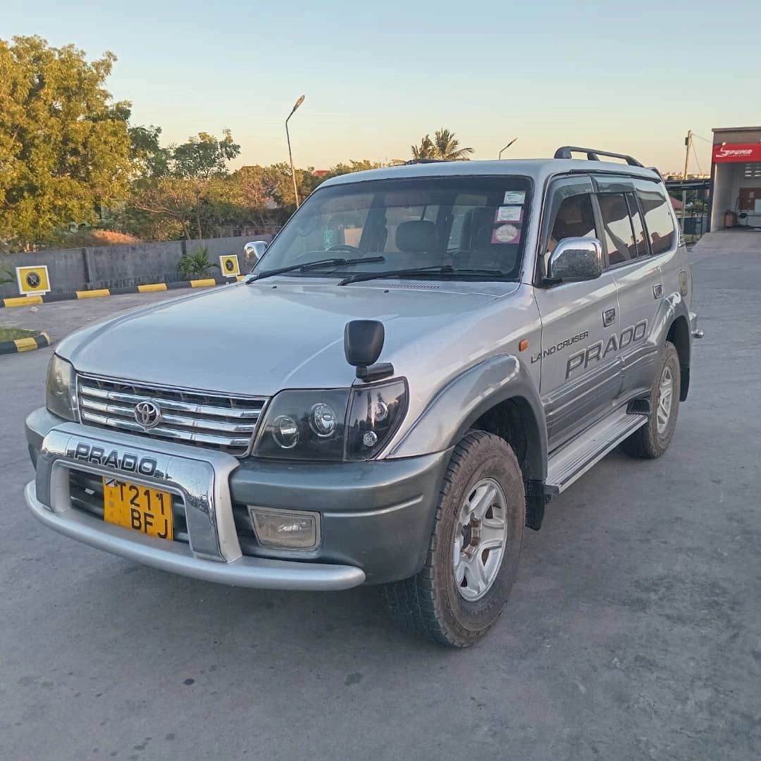 Toyota Prado 1999 Diesel Automatic T211 BFJ thumbnail 5