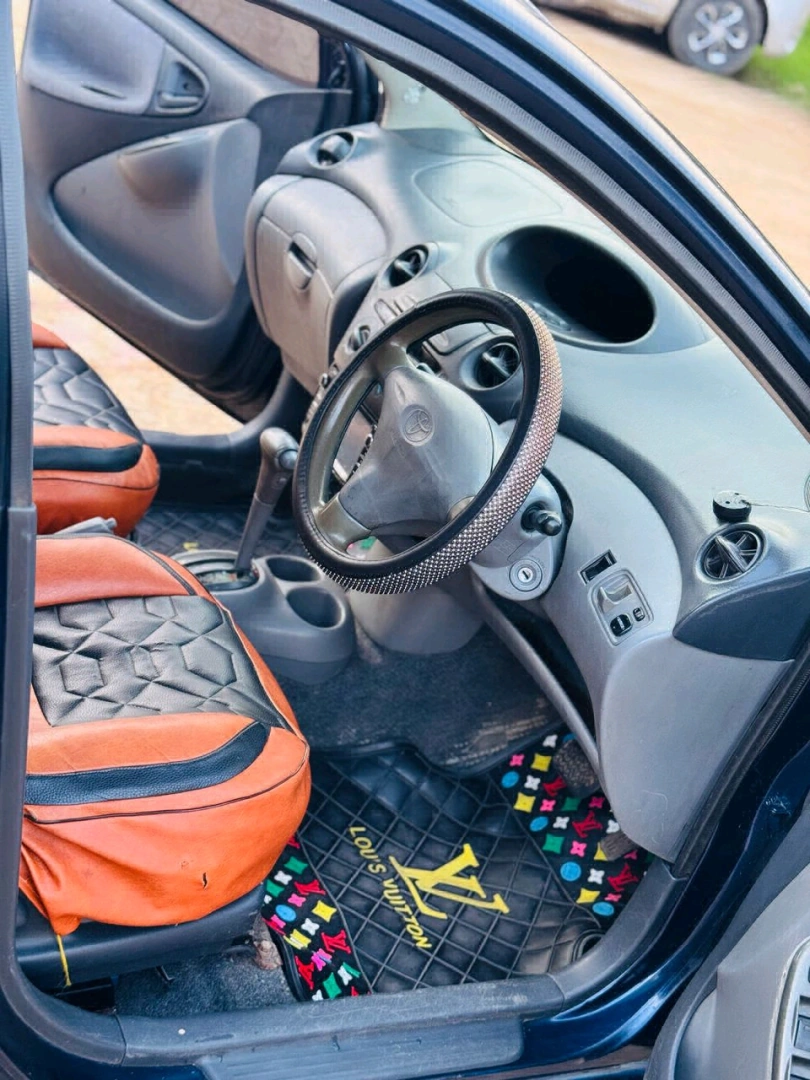 Toyota Vitz CRN Full Ac Music system thumbnail 9