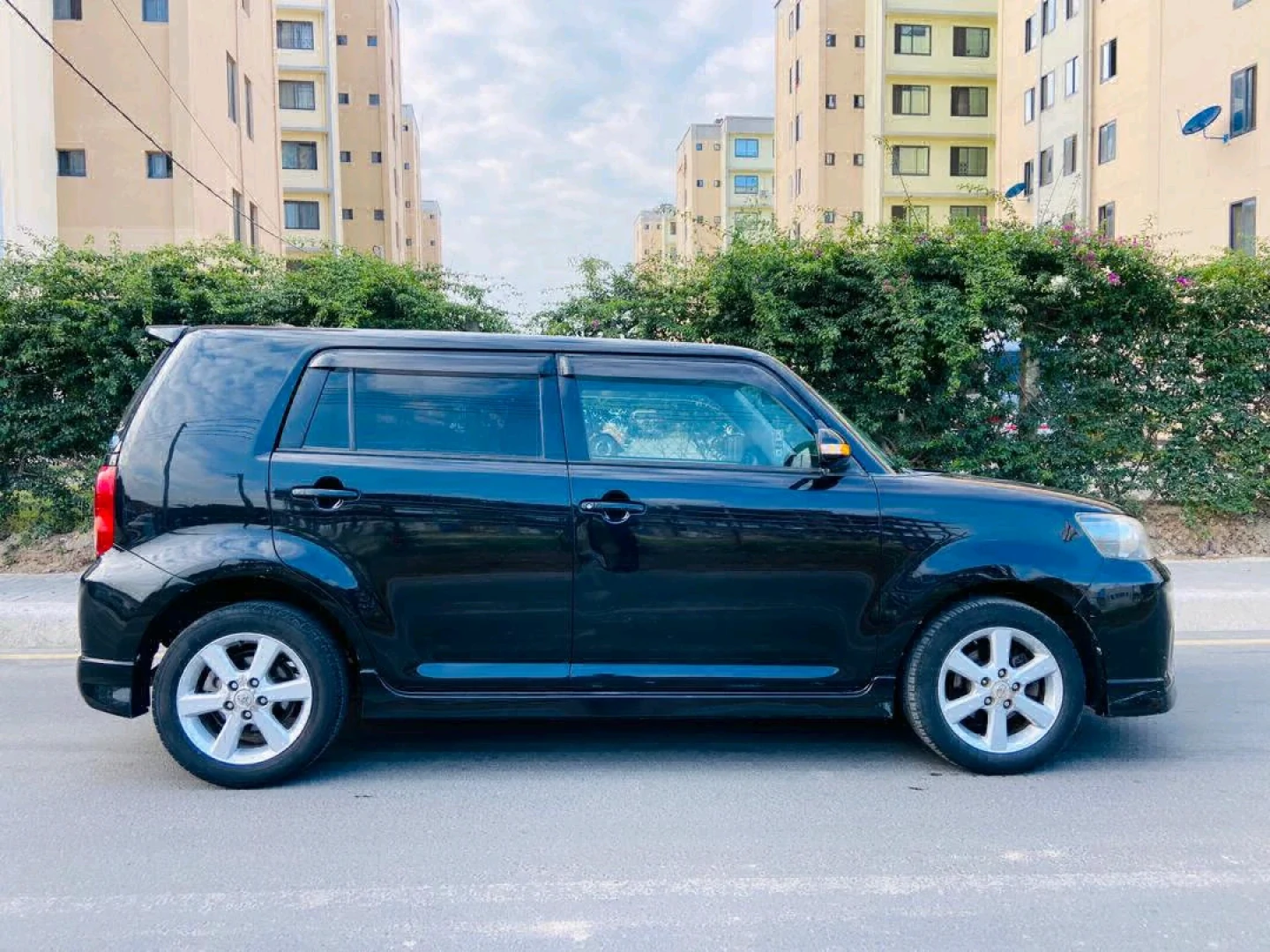 Toyota Rumion 2010 Model, Full AC thumbnail 8
