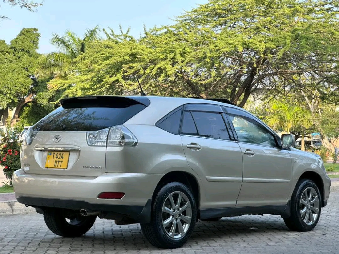 Toyota Harrier SUV 2006 Automatic (T414 DTT) thumbnail 4