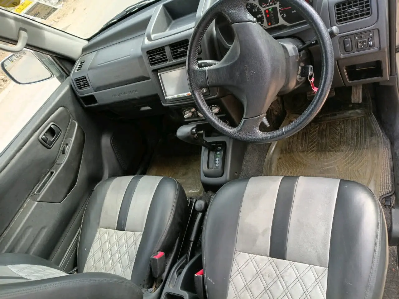 Mitsubishi Pajero Mini 2008 thumbnail 3