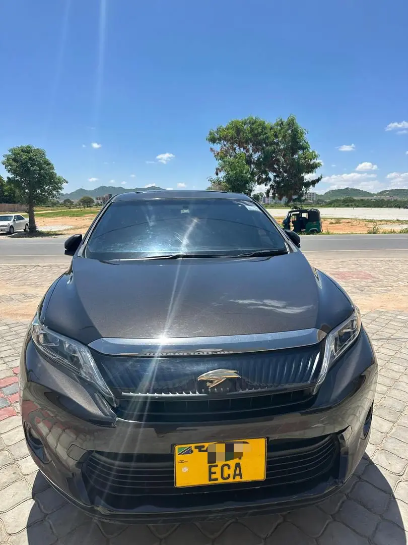 Toyota Harrier 2016