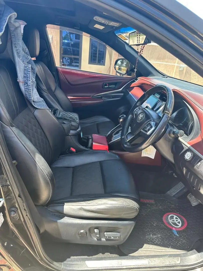 Toyota Harrier 2016 thumbnail 3