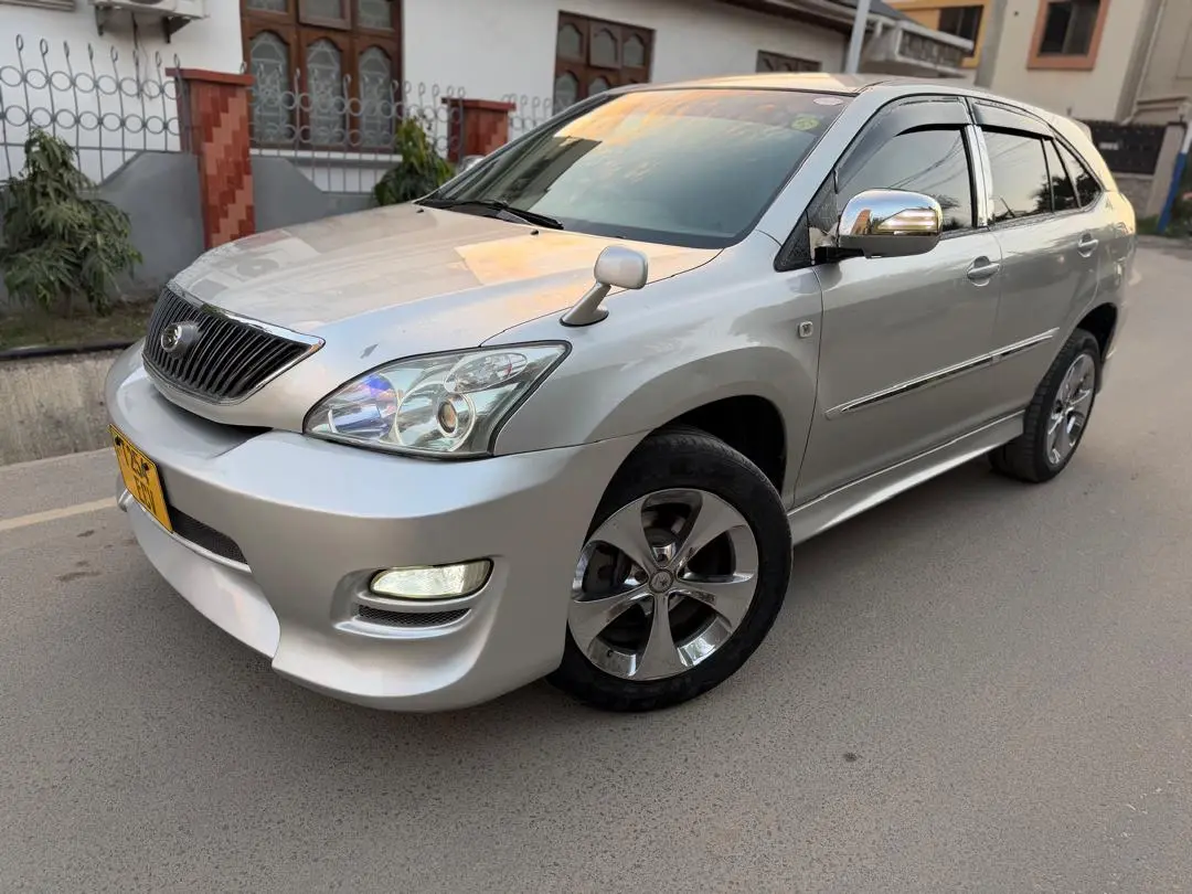 Toyota Harrier 2005 ECV thumbnail 5