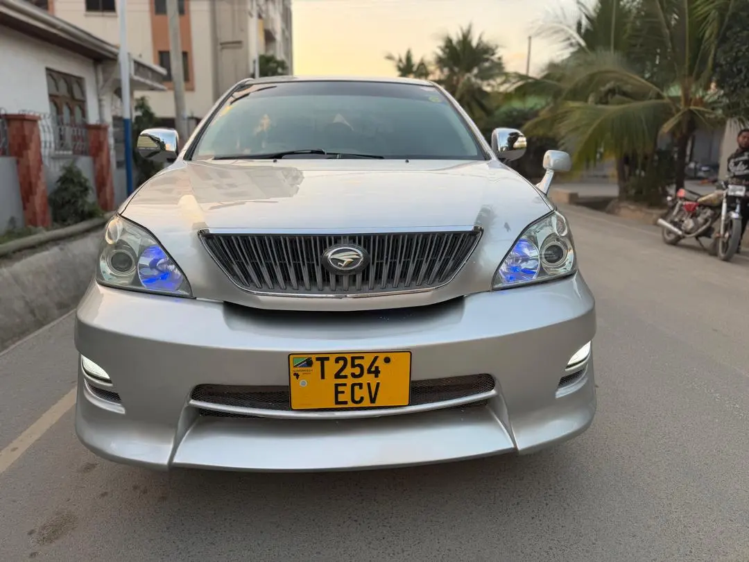 Toyota Harrier 2005 ECV thumbnail 7