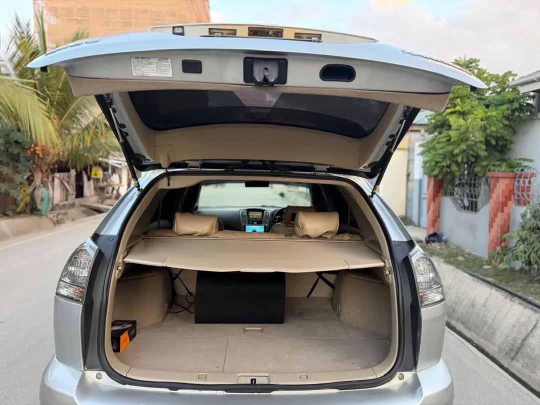 Toyota Harrier 2005 ECV thumbnail 8