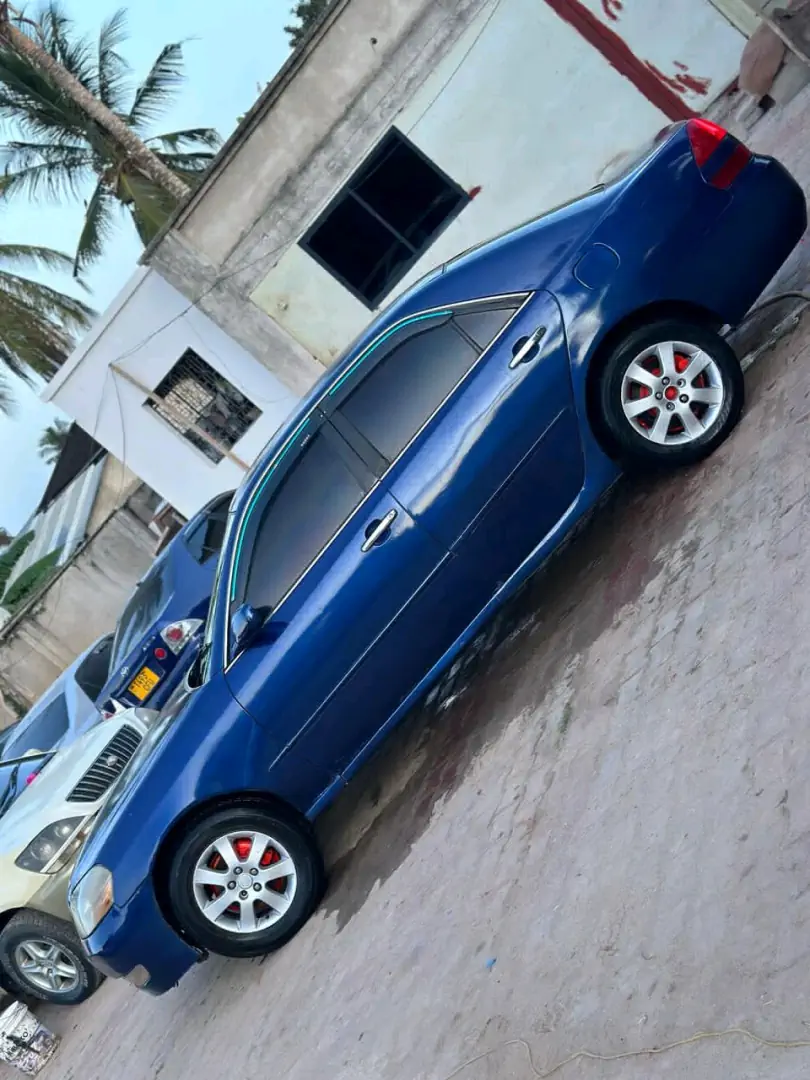 Used Blue Toyota GX110 Sedan (2000) thumbnail 5