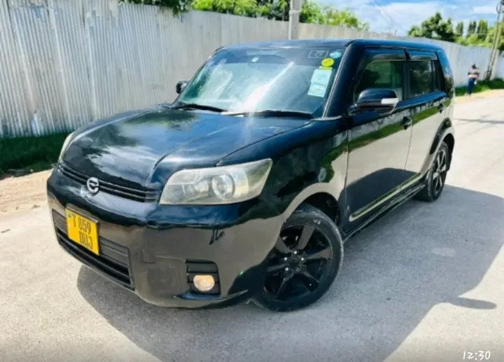Toyota bB Hatchback thumbnail 5