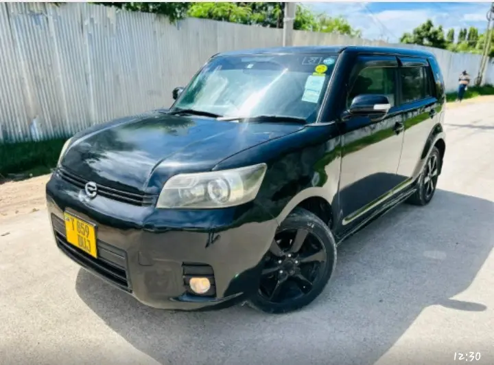Toyota bB Hatchback thumbnail 8