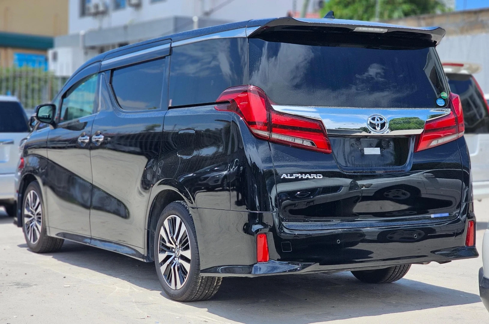 Toyota Alphard Luxury Van 2018 New Model