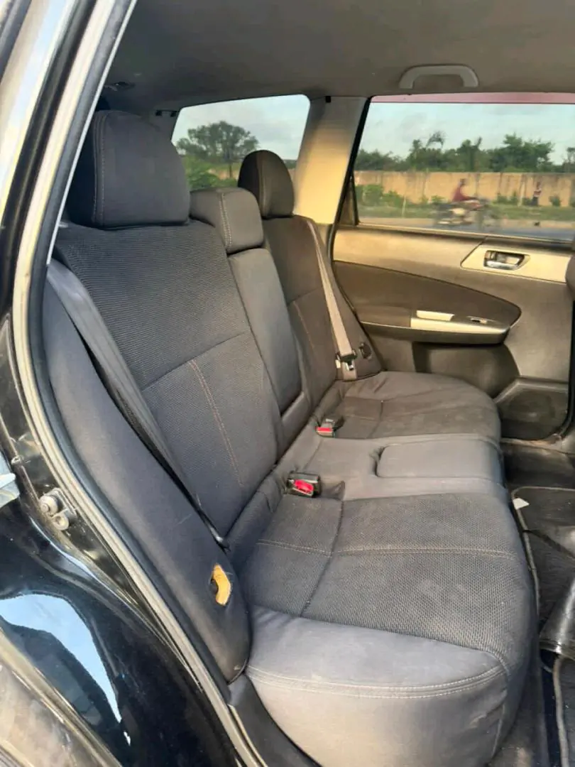 Subaru Forester 2009 Black thumbnail 4